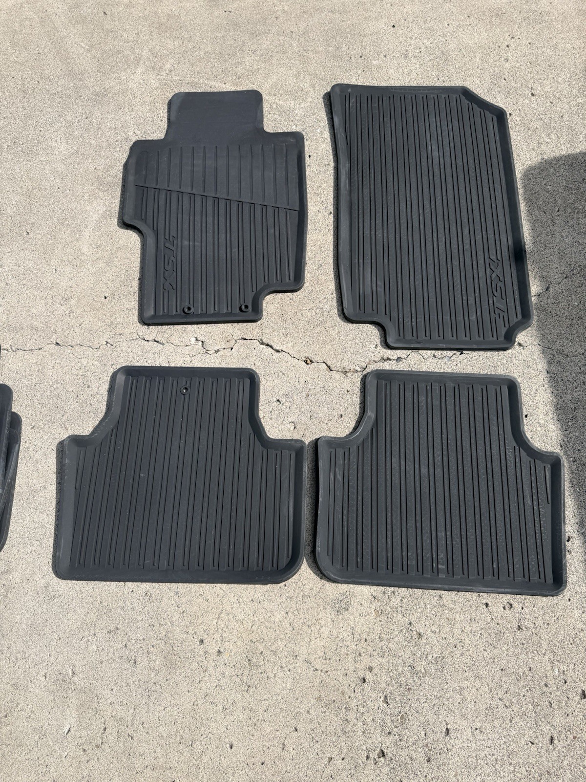04-08 ACURA TSX OEM ALL WEATHER SEASON RUBBER FLOOR MATS BLACK