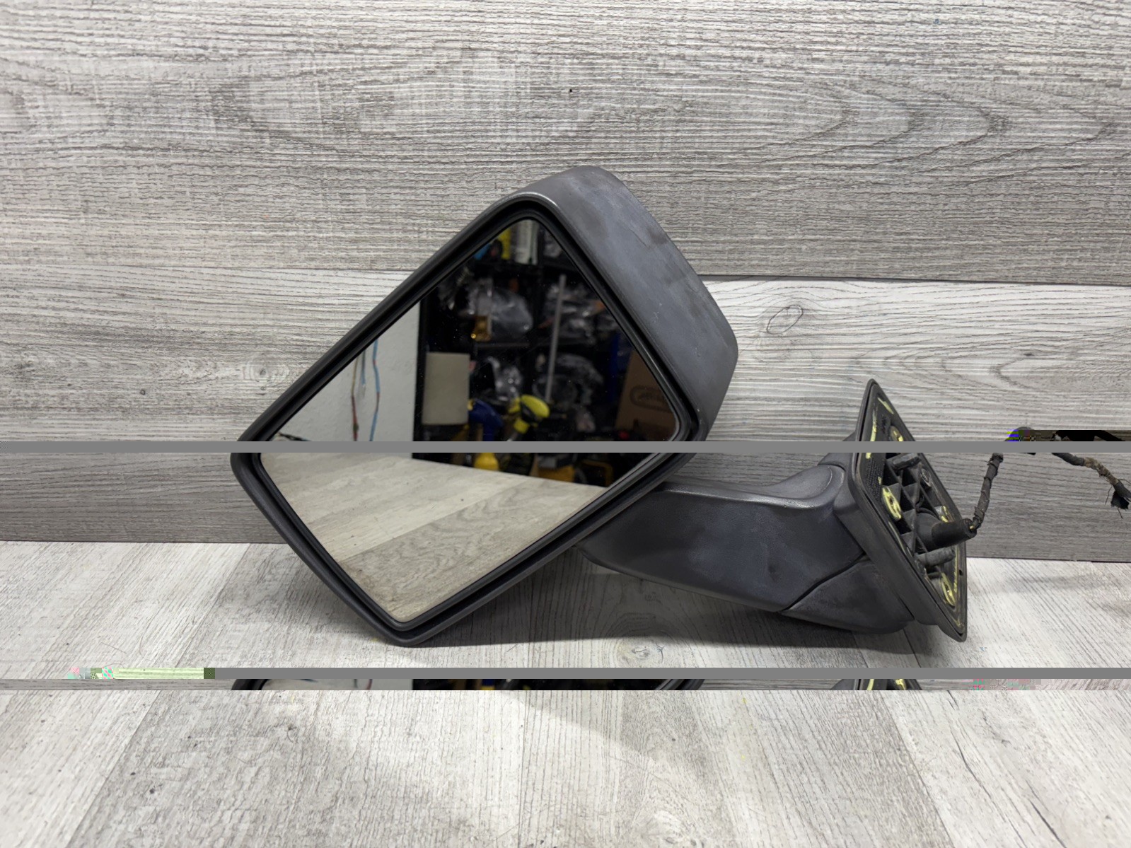 2006-2010 Hummer H3 OEM Left Driver Side View Power Mirror Black ((A5))