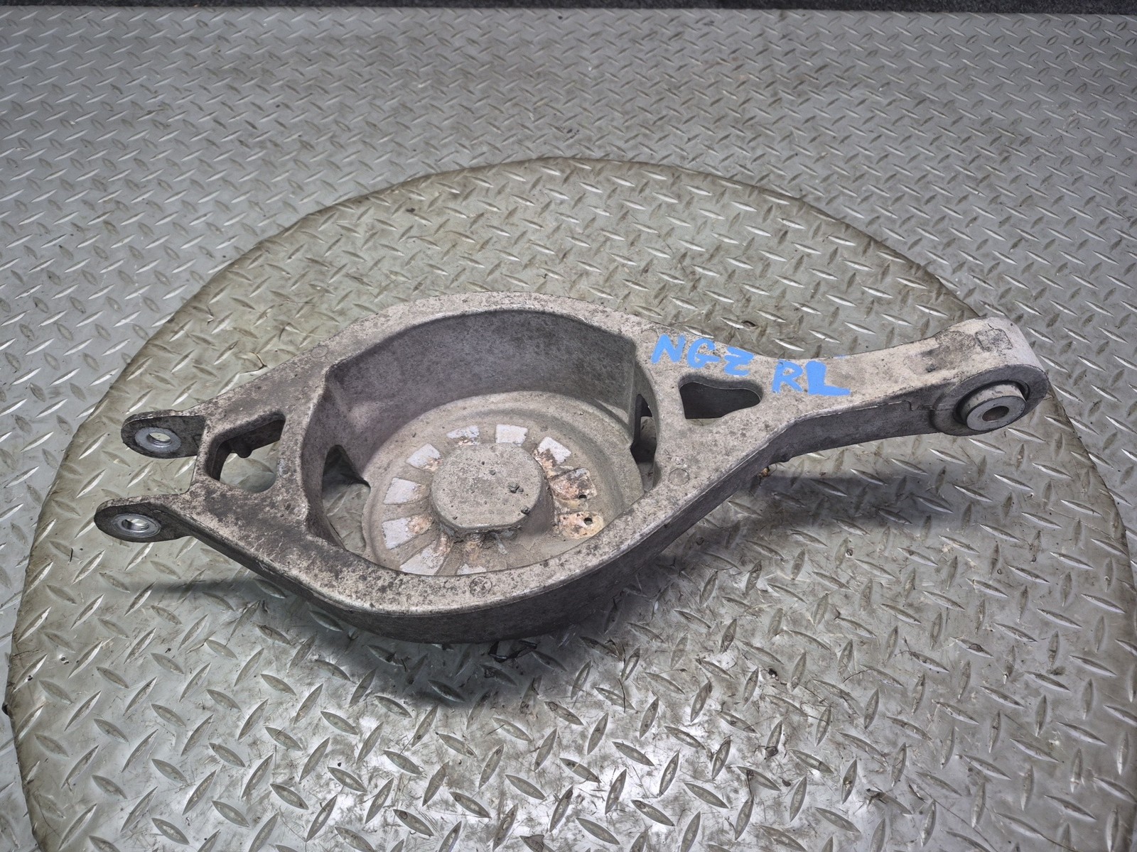 03-09 NISSAN 350Z Z33 REAR LEFT SUSPENSION LOWER CONTROL ARM OEM