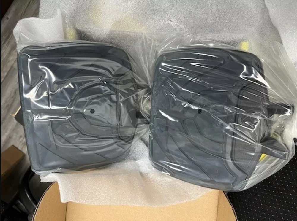 2015-2024 CAN-AM Spyder F3 Carbon Black Passenger Footboards 219400530