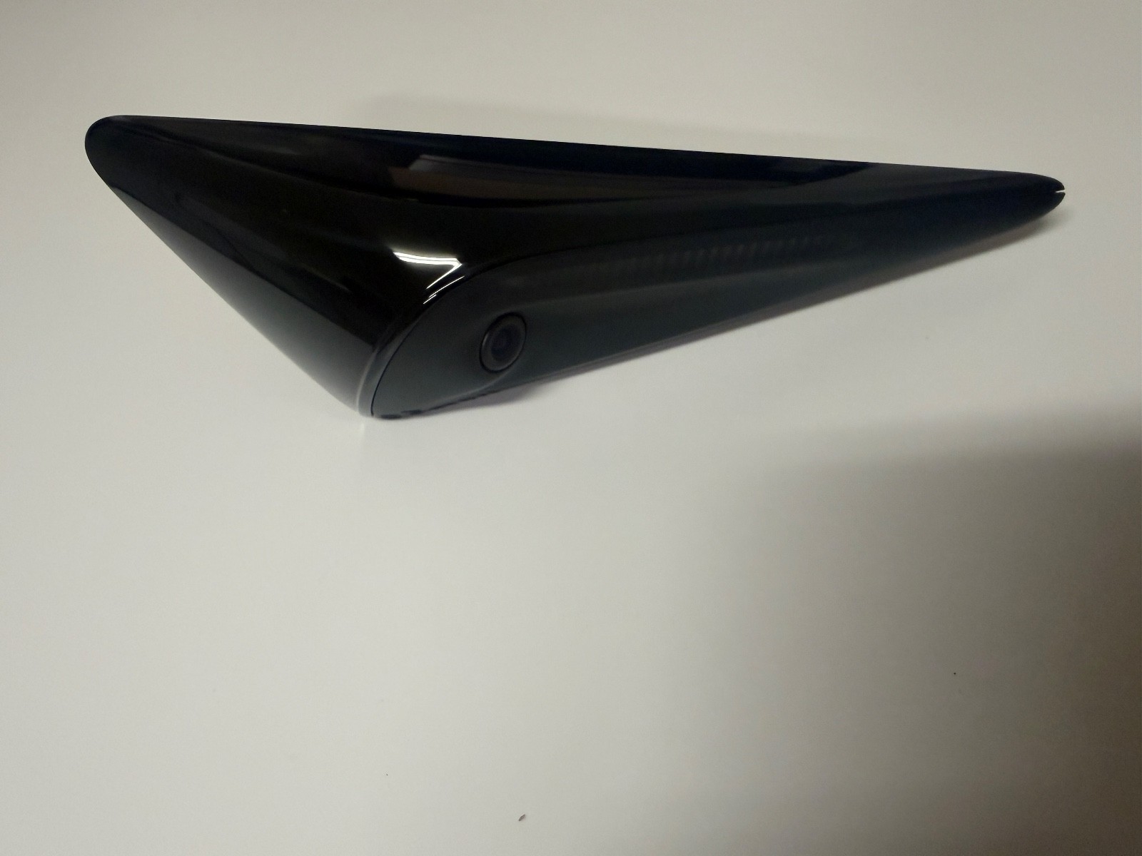 New OEM Tesla Model S 21-23 Left Fender Turn Signal REPEATER Camera 1588283-00-D New OEM Tesla Model S 21-23 Left Fender Turn Signal REPEATER Camera 1588283-00-D